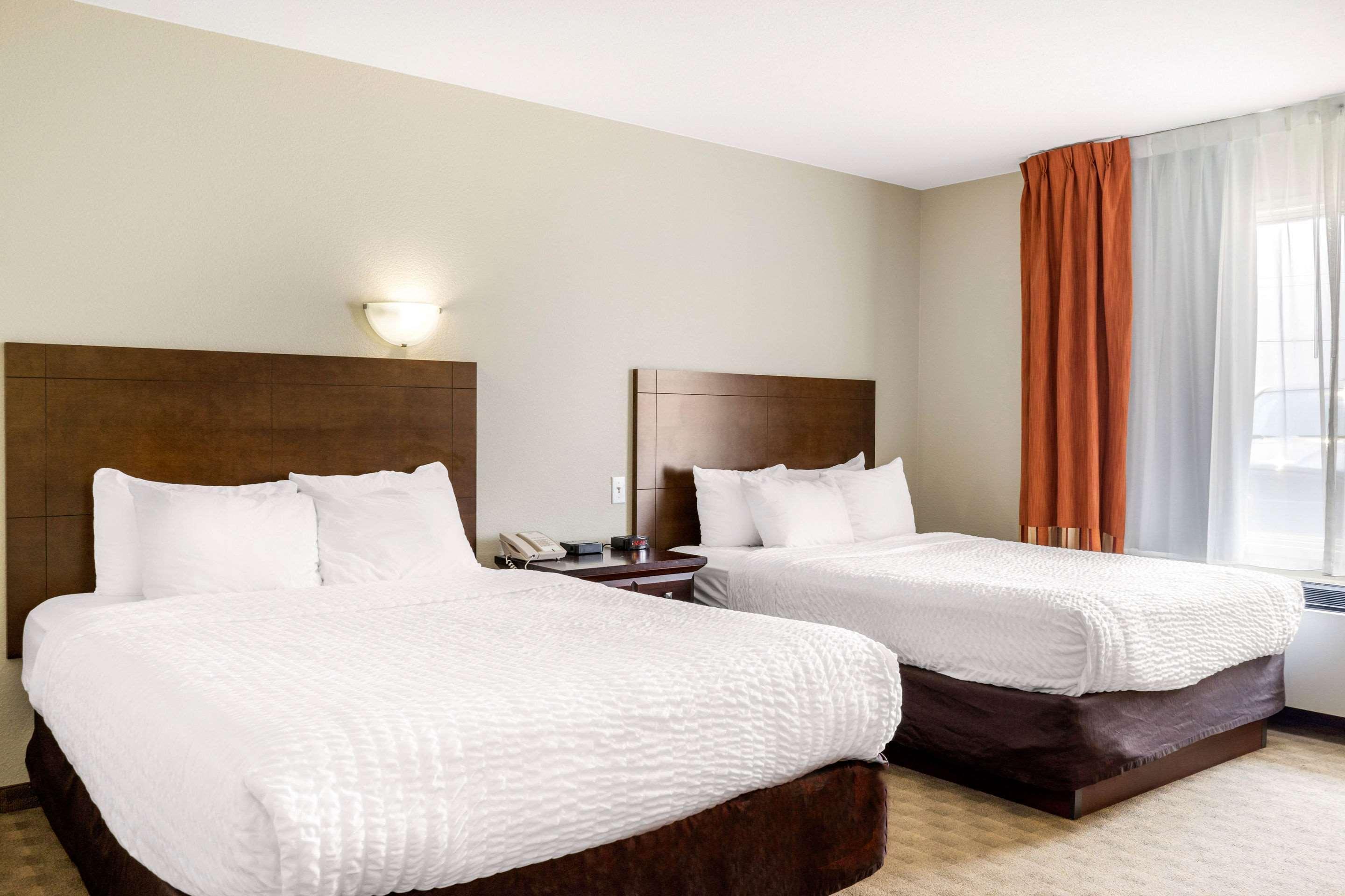 Quality Inn & Suites Winkler Buitenkant foto