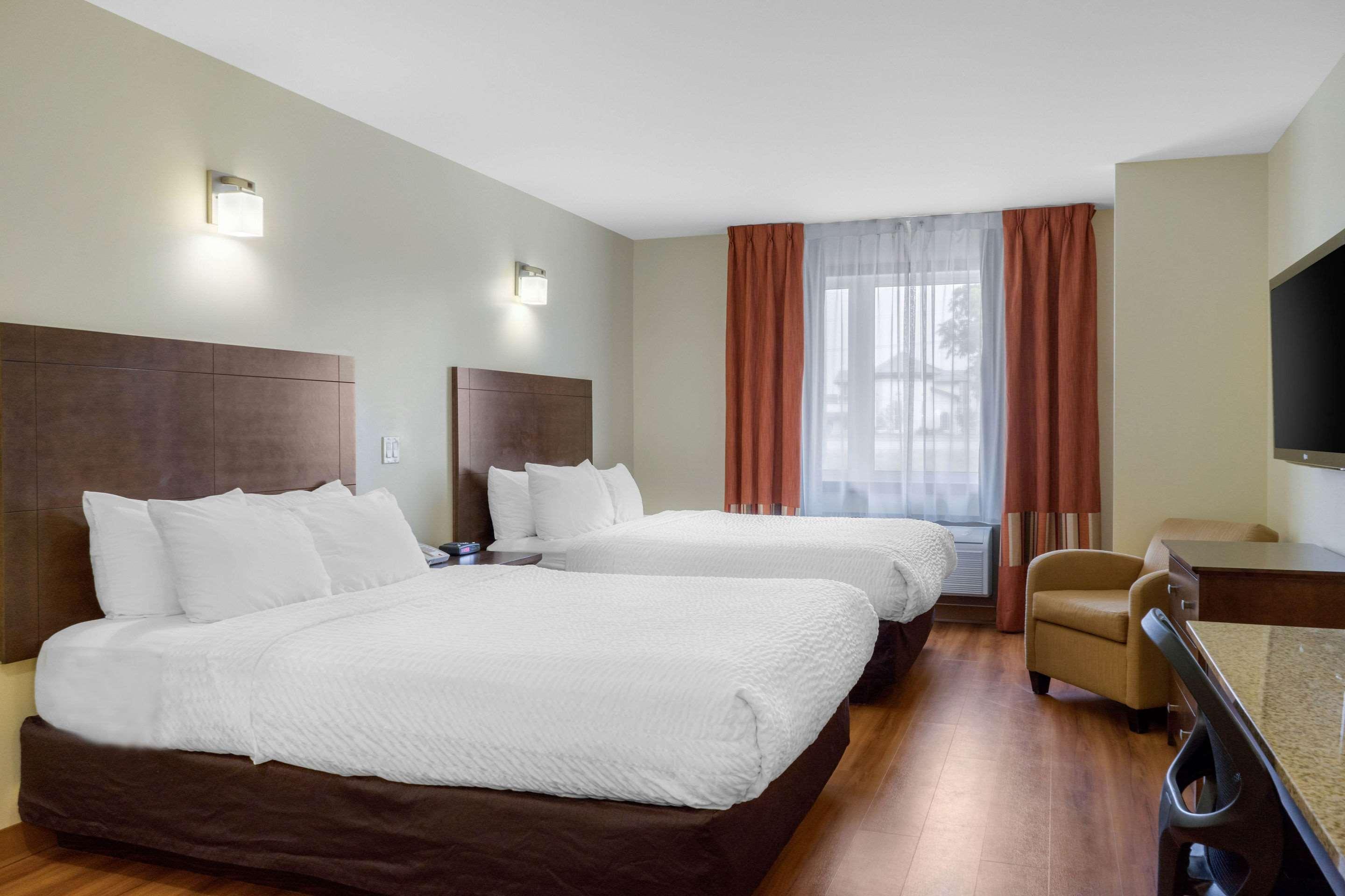 Quality Inn & Suites Winkler Buitenkant foto