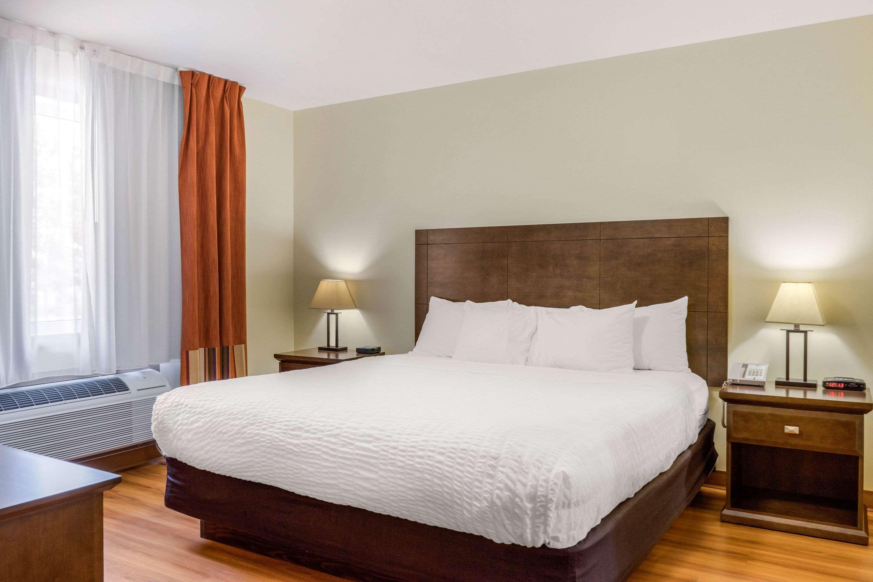 Quality Inn & Suites Winkler Buitenkant foto